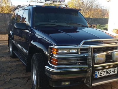 Продам Chevrolet Tahoe V1500 в г. Кривой Рог, Днепропетровская область 1997 года выпуска за 18 000$