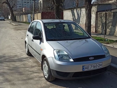 Продам Ford Fiesta в Одессе 2004 года выпуска за 4 000$