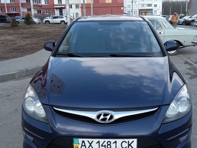 Продам Hyundai i30 в Харькове 2011 года выпуска за 7 500$