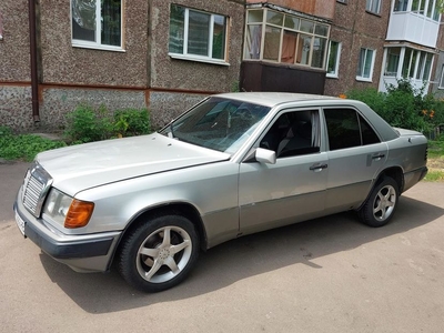 Продам Mercedes-Benz 200 в Житомире 1990 года выпуска за 2 150$