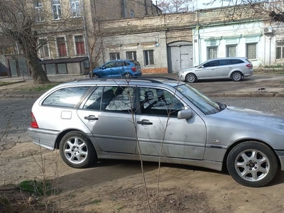 Продам Mercedes-Benz 200 в Одессе 1999 года выпуска за 4 000$