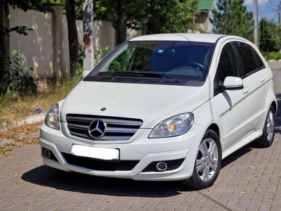Продам Mercedes-Benz B 180 в Одессе 2008 года выпуска за 2 869$