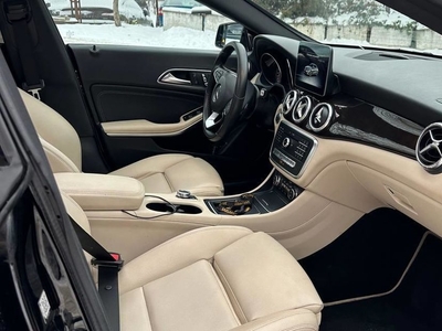 Продам Mercedes-Benz CLA 250 в Львове 2018 года выпуска за 21 800$