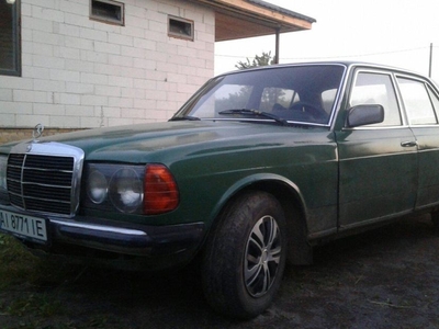 Продам Mercedes-Benz E-Class в Ровно 1979 года выпуска за 1 100$