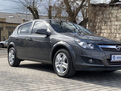 Продам Opel Astra H в Николаеве 2013 года выпуска за 8 000$