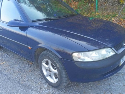 Продам Opel Vectra B в г. Сокиряны, Черновицкая область 1998 года выпуска за 3 200$