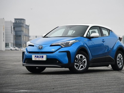 Продам Toyota C-HR в Черновцах 2022 года выпуска за дог.