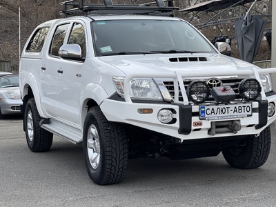 Продам Toyota Hilux в Киеве 2012 года выпуска за 28 000$