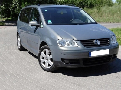 Продам Volkswagen Touran в Одессе 2004 года выпуска за 2 200$