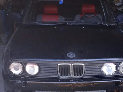 Продам BMW 324 в Херсоне 1987 года выпуска за 1 300$