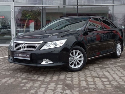 Продам Toyota Camry в Тернополе 2014 года выпуска за 14 700$