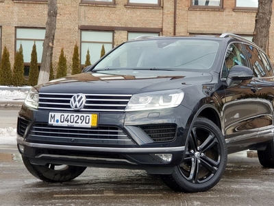 Продам Volkswagen Touareg EXECUTIVE EDITION в Киеве 2017 года выпуска за 44 990$