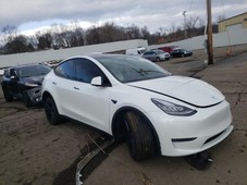 Продам Tesla Model Y в Киеве 2021 года выпуска за 34 200$