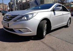 Продам Hyundai Sonata YF LPI в Киеве 2015 года выпуска за 11 000$