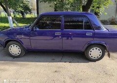 Продам ВАЗ 2105 в Виннице 1989 года выпуска за 2 000$