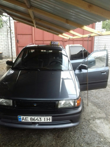 Продам Mazda 323, 1990
