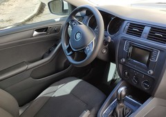 Продам Volkswagen Jetta SE в Днепре 2015 года выпуска за 11 500$
