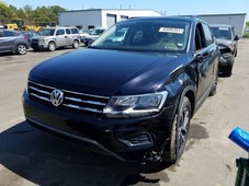 Продам Volkswagen Tiguan RLine в Одессе 2019 года выпуска за 10 000$