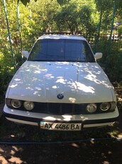Продам BMW 5 серия 520i MT (129 л.с.), 1989