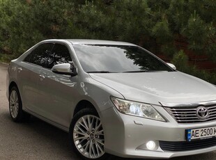 Продам Toyota Camry в Днепре 2012 года выпуска за 13 400$