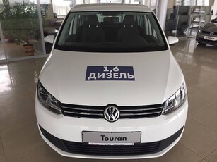 Продам Volkswagen Touran, 2015