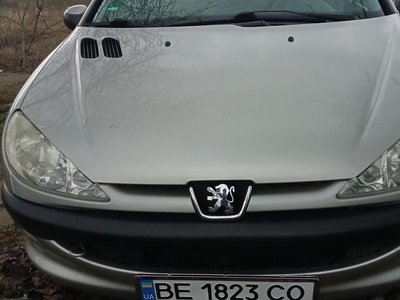Продам Peugeot 206 в г. Снигиревка, Николаевская область 2004 года выпуска за 3 700$