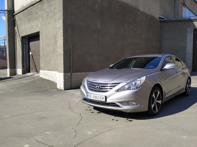Продам Hyundai Sonata в Одессе 2012 года выпуска за 9 500$