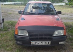 Продам Opel Kadett в г. Каменское, Днепропетровская область 1986 года выпуска за дог.