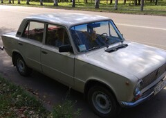 Продам ВАЗ 2101 ваз - 21013 в г. Кривой Рог, Днепропетровская область 1986 года выпуска за 1 000$