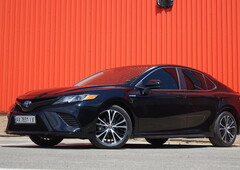 Продам Toyota Camry hybride se в Одессе 2020 года выпуска за 27 900$