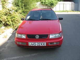 Продам Volkswagen Passat, 1995