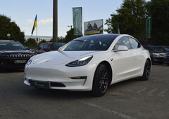 Продам Tesla Model 3 standart range в Одессе 2019 года выпуска за 26 000$