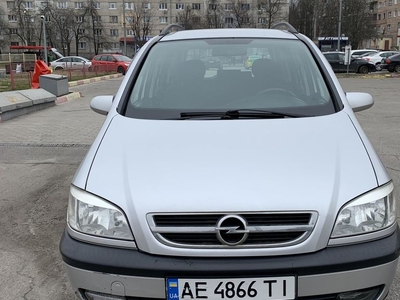 Продам Opel Zafira в Харькове 2003 года выпуска за 4 800$