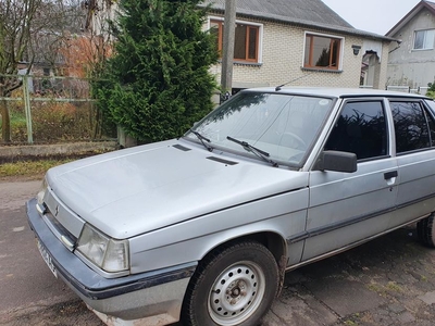 Продам Renault 11 в г. Нововолынск, Волынская область 1988 года выпуска за 1 500$