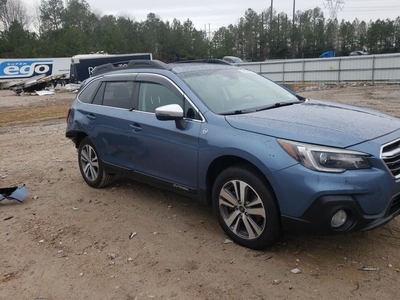 Продам Subaru Outback Limited в Луцке 2018 года выпуска за 9 800$