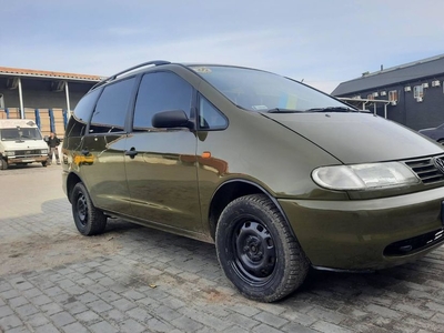 Продам Volkswagen Sharan в Сумах 1998 года выпуска за 3 800$