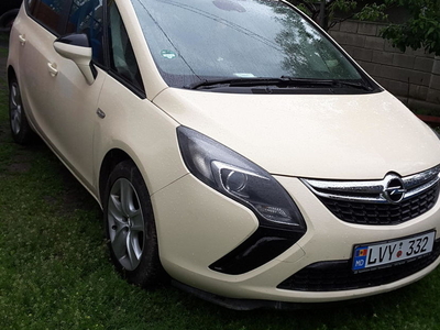Продам Opel Zafira С в г. Долина, Ивано-Франковская область 2016 года выпуска за 9 000€