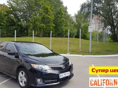 Продам Toyota Camry SE в Киеве 2014 года выпуска за 13 800$