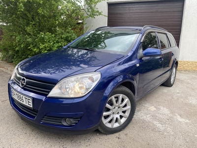 Opel Astra H 2008 год