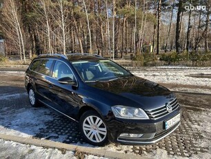 Купить Volkswagen Passat Variant 2012 в Киеве