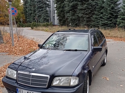 Продам Mercedes-Benz 220 в Днепре 1997 года выпуска за 1 500$