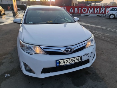 Продам Toyota Camry в Одессе 2013 года выпуска за 11 000$