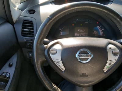 Продам Nissan Leaf в Киеве 2015 года выпуска за 8 000$