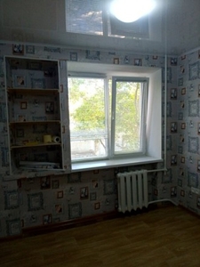 Продаю комнату в коммуналке-15 м. кв. Новый ремонт. Район Казарского