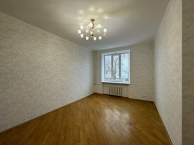 Сціборського, 2 — Продається квартира