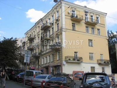 Четырехкомнатная квартира долгосрочно ул. Костельная 4 в Киеве R-60266