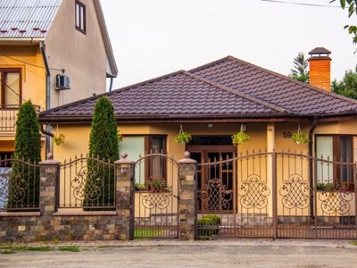 Продажа домов Дома, коттеджи 118 кв.м, Ужгород, Шишкіна
