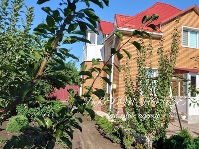 Дом кирпичный 165м + 5с в центре Борисполя Киевский шлях 200 м