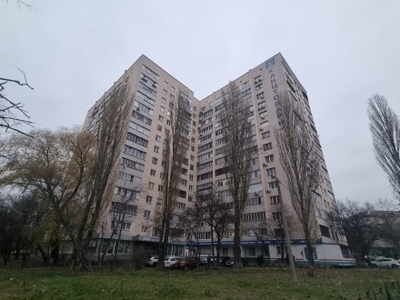 Долгосрочная аренда 3 комн.квартиры 86 кв.м. на бул.Чоколовском 40