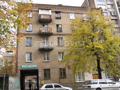 Пятикомнатная квартира долгосрочно ул. Конисского Александра (Тургеневская) 74 в Киеве R-56945